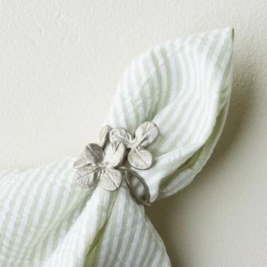 Napkin Ring Flower Cluster Silver
